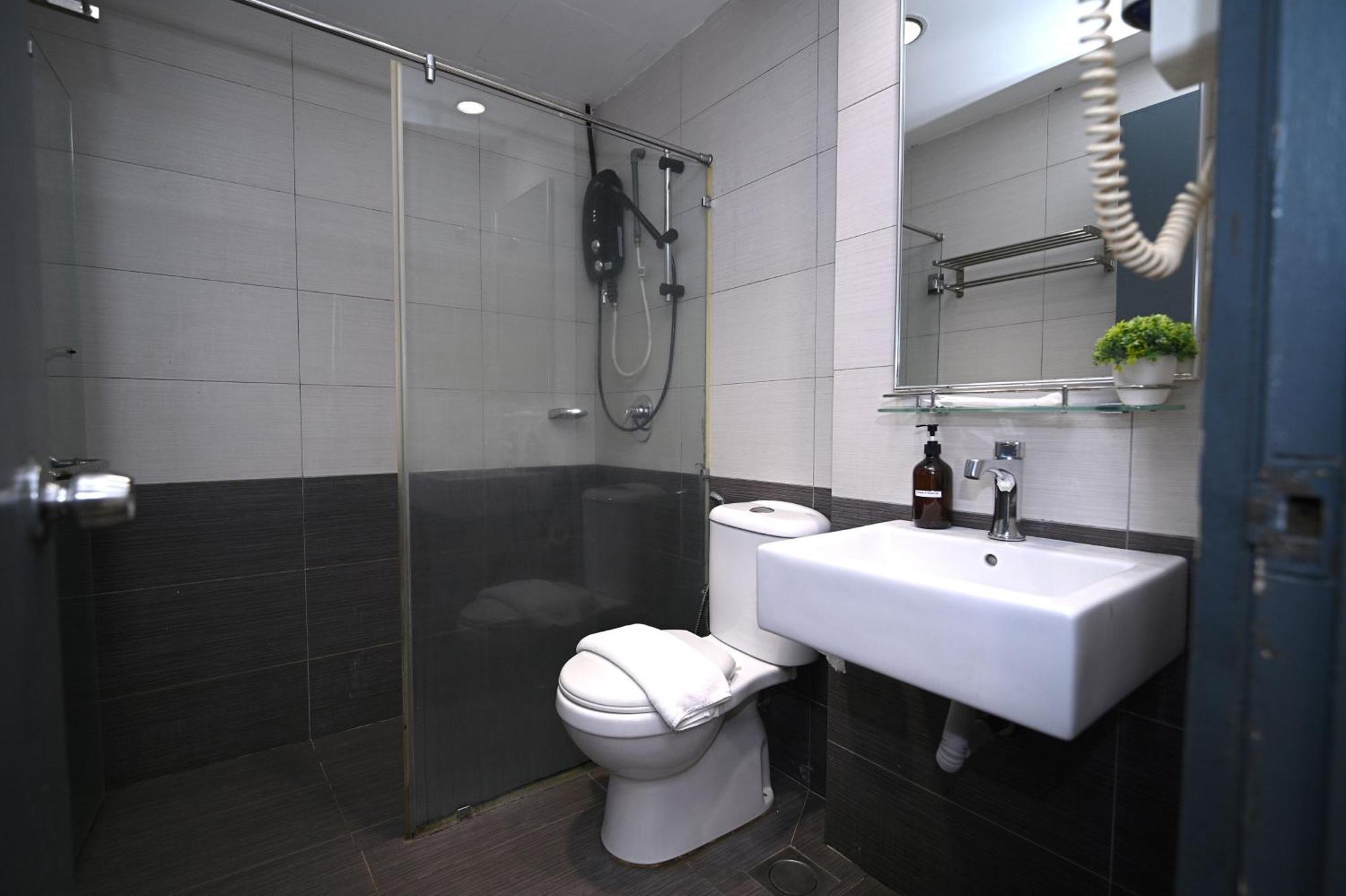 Kingston Hotel 6 - Changkat, Bukit Bintang Kuala Lumpur Esterno foto